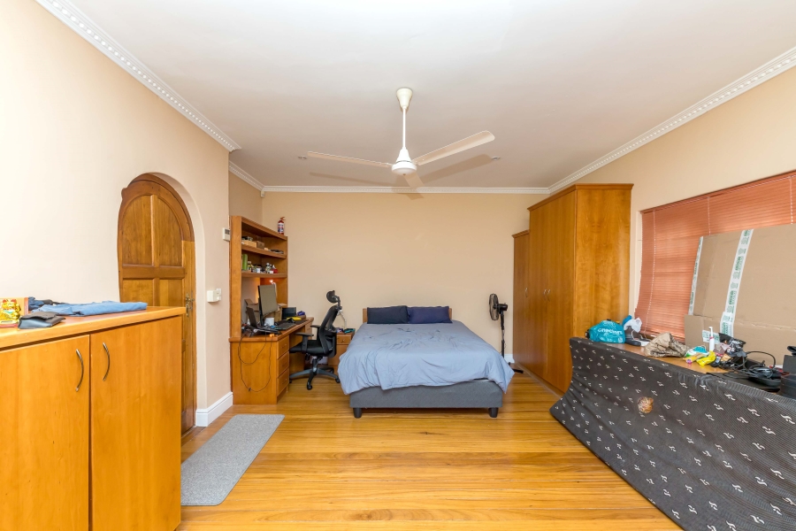 4 Bedroom Property for Sale in Oranjezicht Western Cape